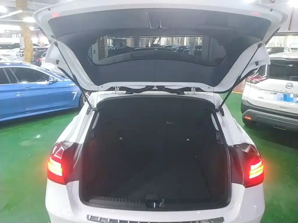 Mercedes-Benz GLA — миниатюра 19