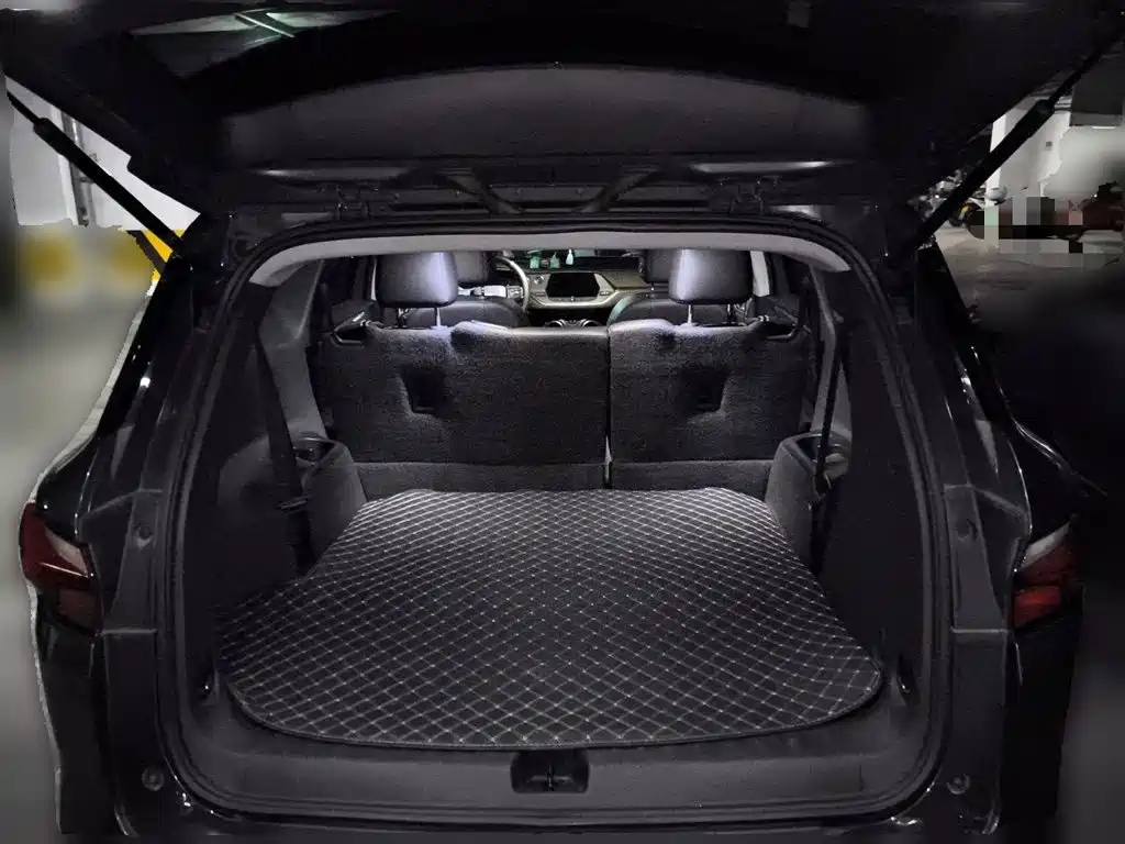 Chevrolet Blazer — миниатюра 10