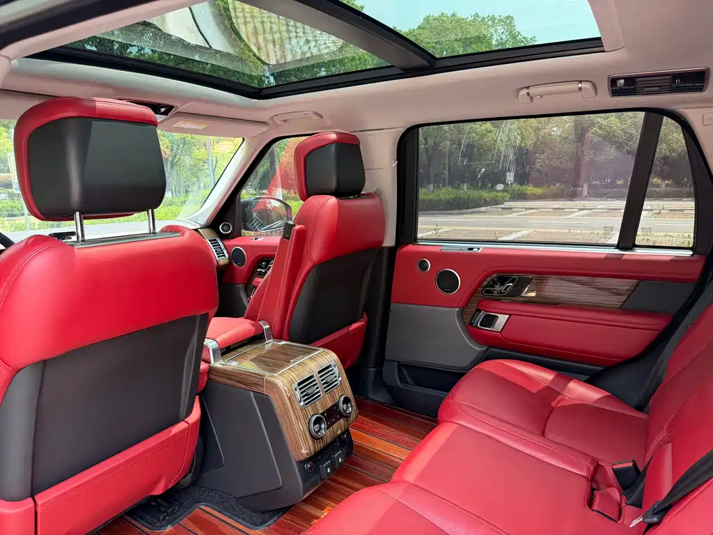 Land Rover Range Rover 2018 3.0 SC V6 Vogue SE Long Wheelbase