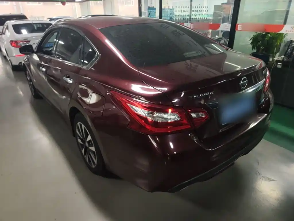 Nissan Teana — миниатюра 5