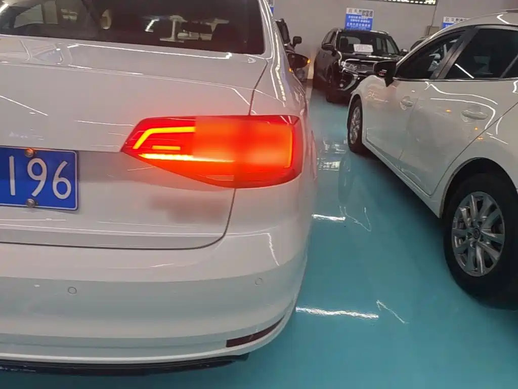 Volkswagen Sagitar — миниатюра 8