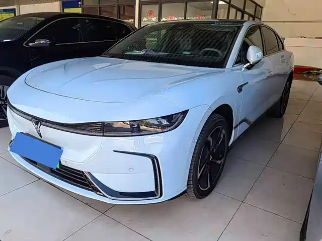 LANTU AUTOMOBILE LANTU CHASING LIGHT 2023