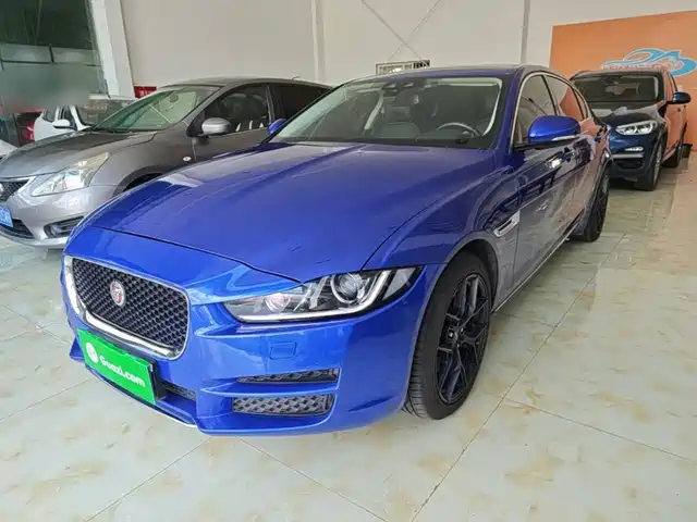 2019 Jaguar XE