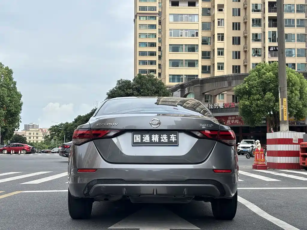 Nissan Sylphy — миниатюра 5