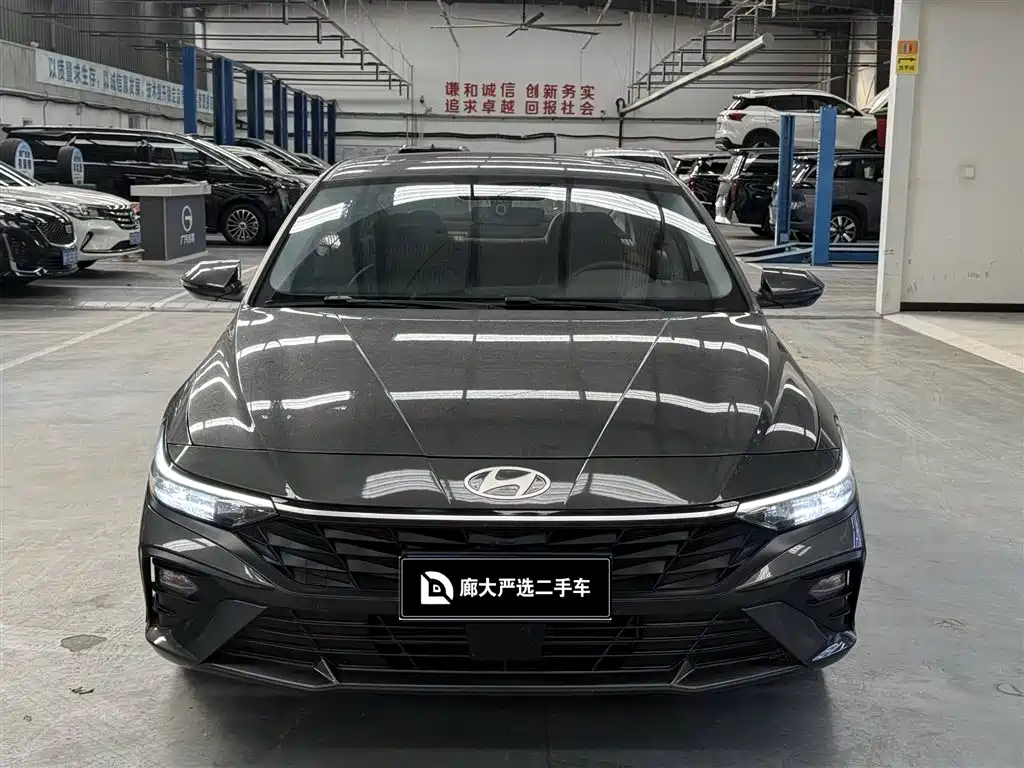 Hyundai Elantra — миниатюра 2