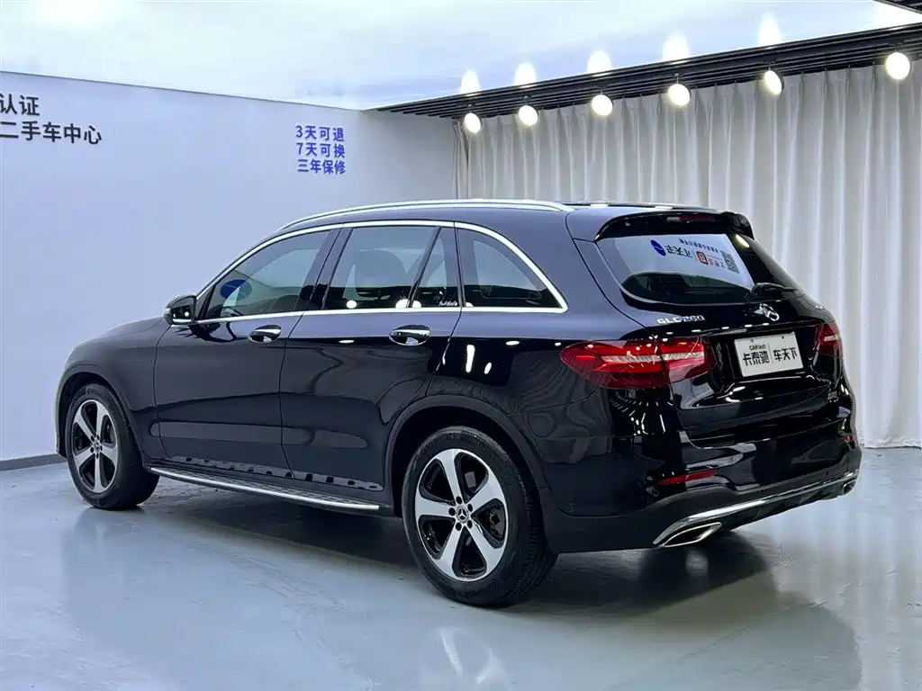 Mercedes-Benz GLC 2018 GLC 260 4MATIC Luxury