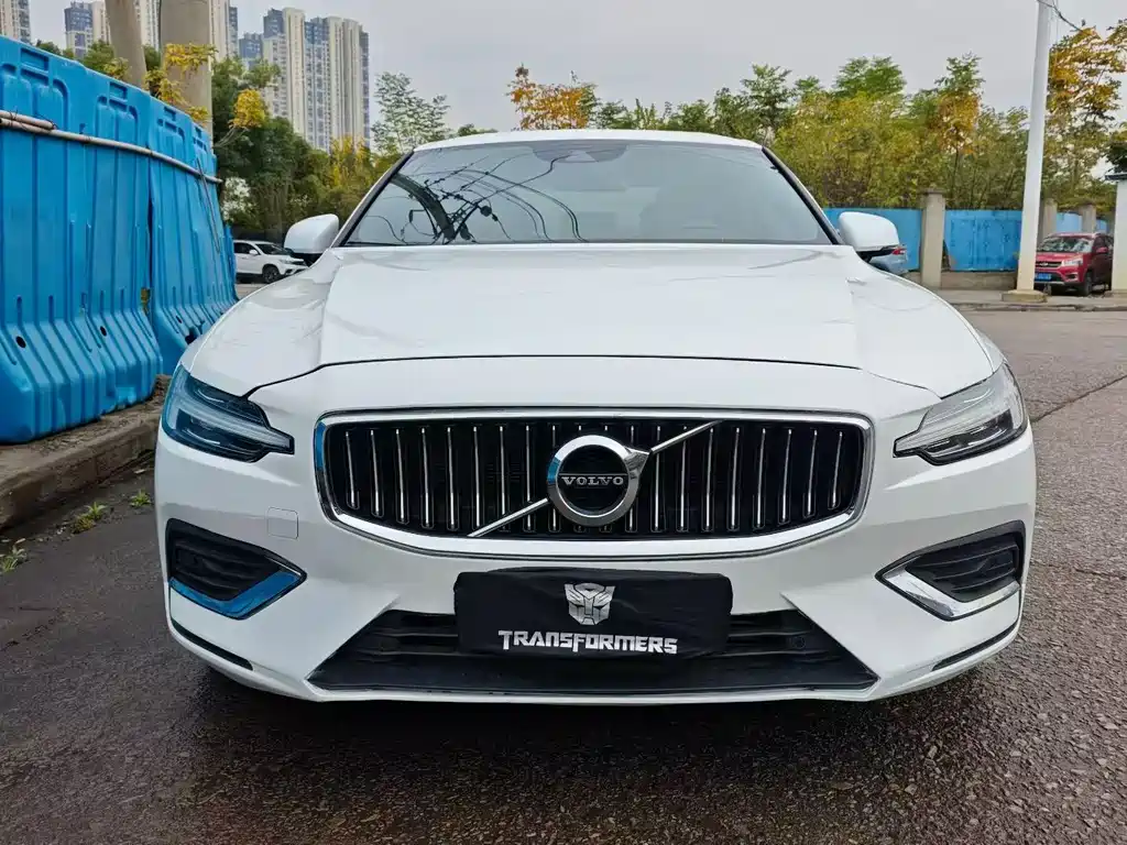 Volvo S60 2021 T4 Luxury