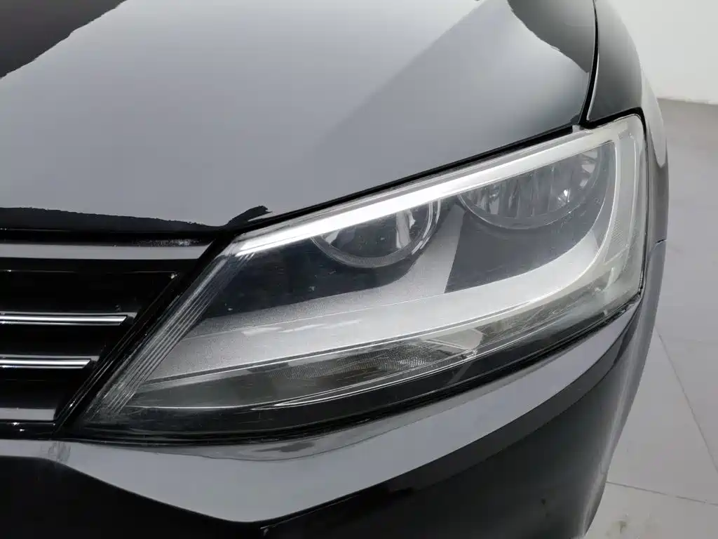 Volkswagen Sagitar — миниатюра 7