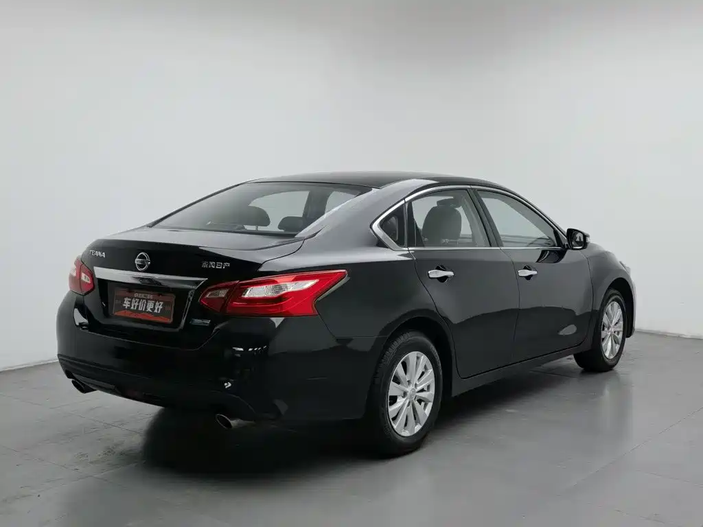 Nissan Teana — миниатюра 2