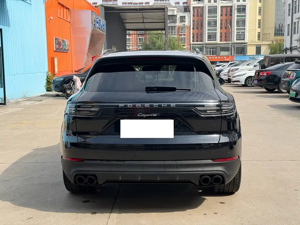Porsche Cayenne — миниатюра 4