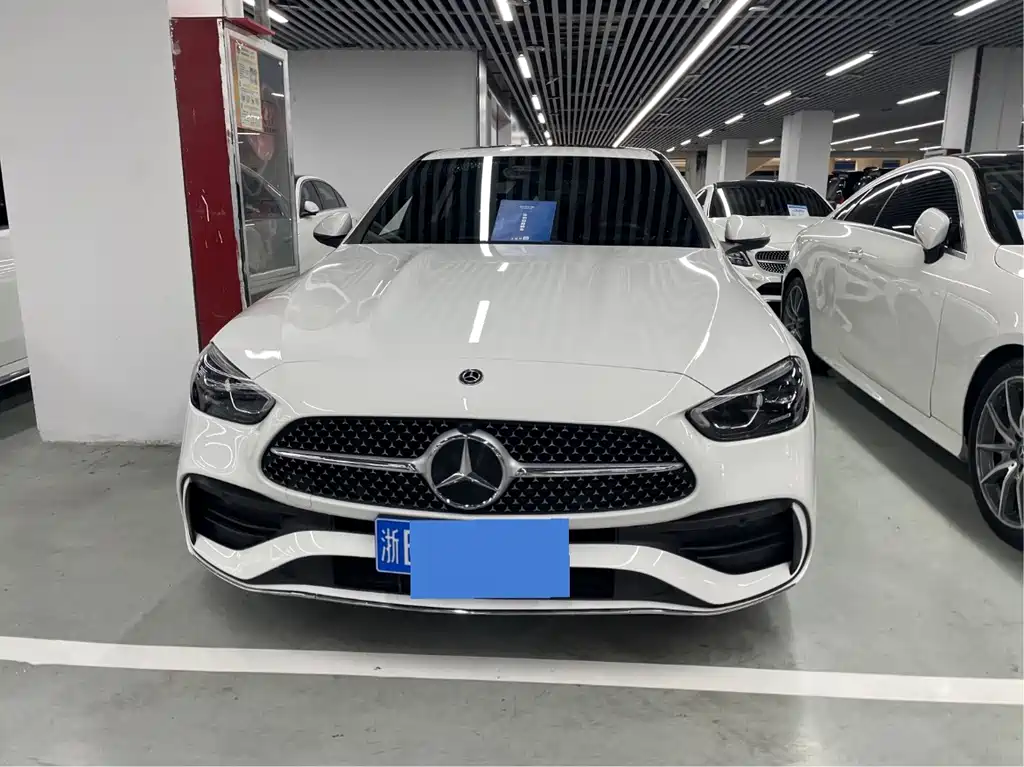 Mercedes-Benz C-Class — миниатюра 2