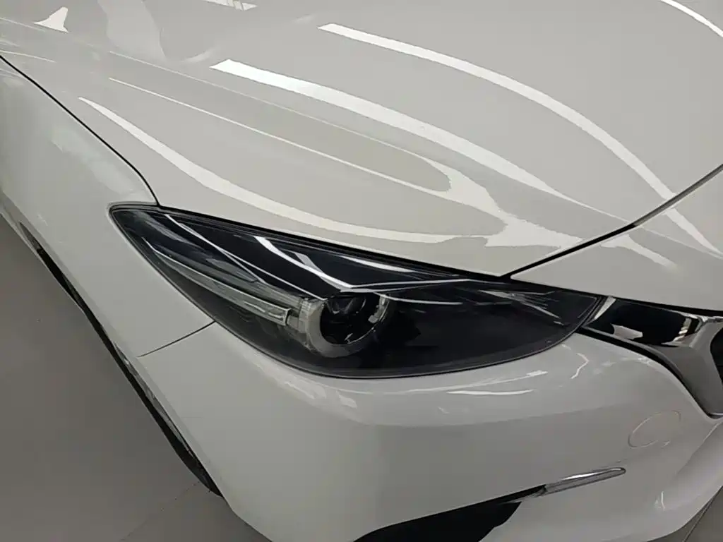 Mazda 3 Axela — миниатюра 11
