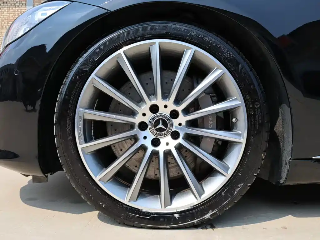 Mercedes-Benz S-Class — миниатюра 6