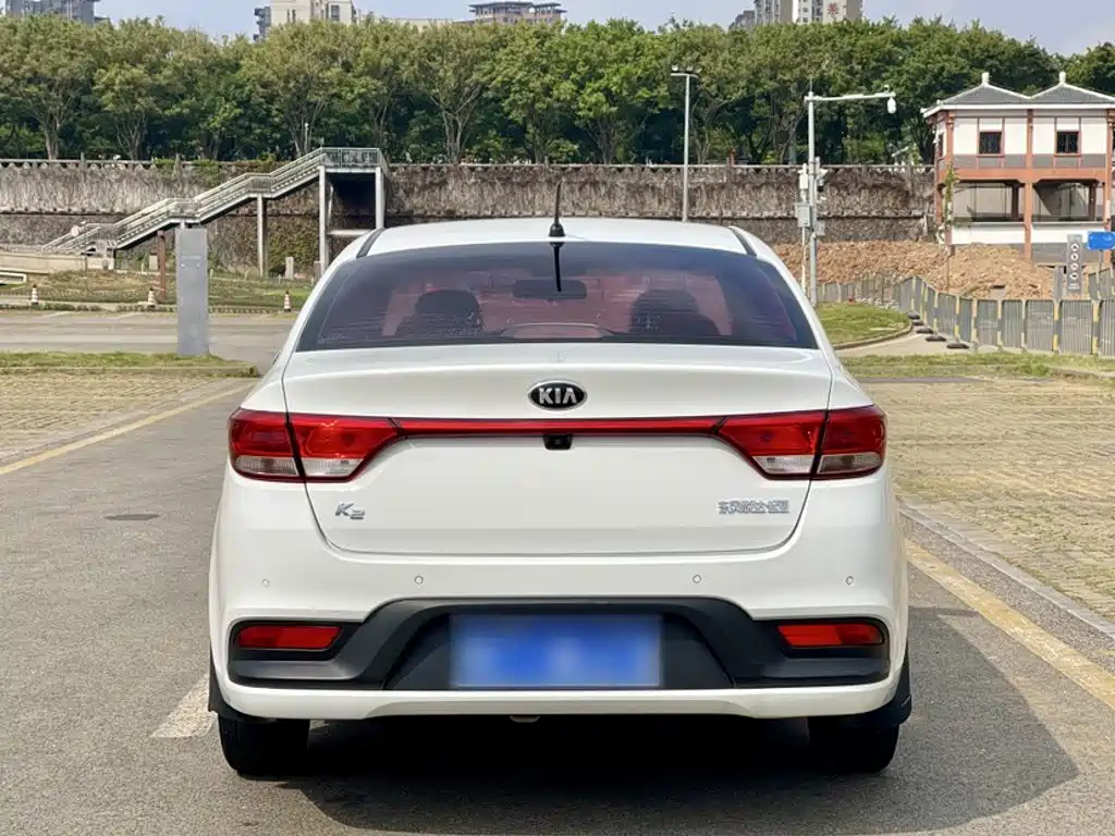 Kia K2 — миниатюра 6