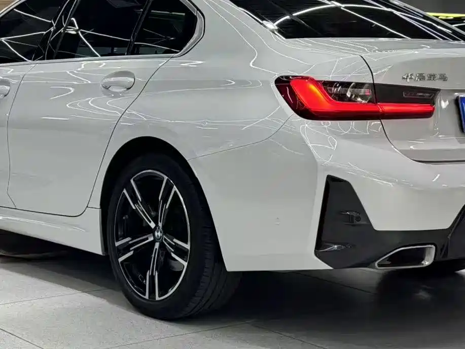 BMW 3 Series — миниатюра 8