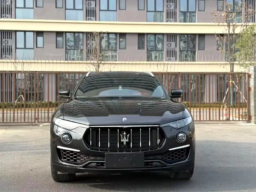 Maserati Levante — миниатюра 2