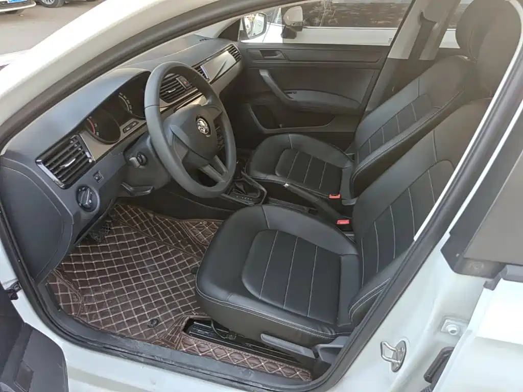 Skoda Rapid Spaceback — миниатюра 15