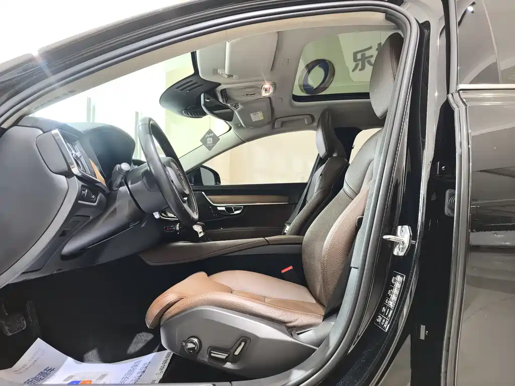 Volvo S90 2020 T5 Luxury