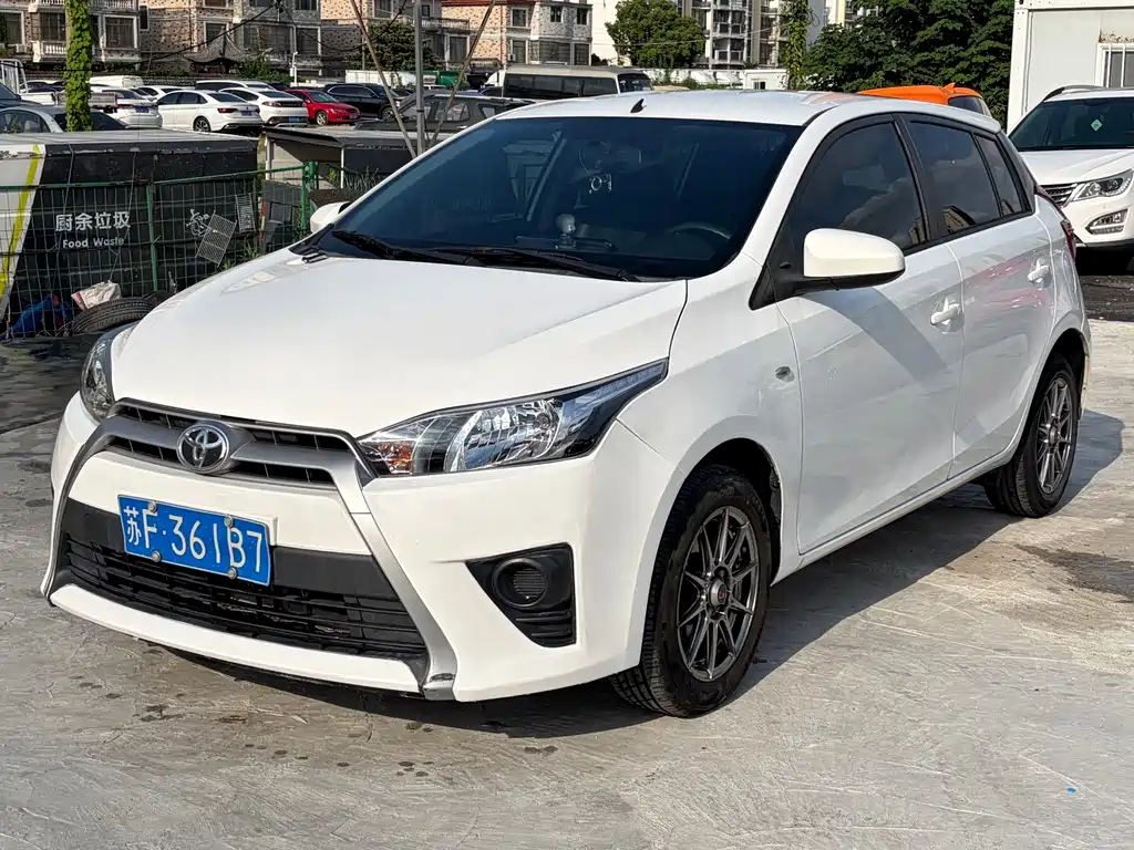 Toyota Yaris L