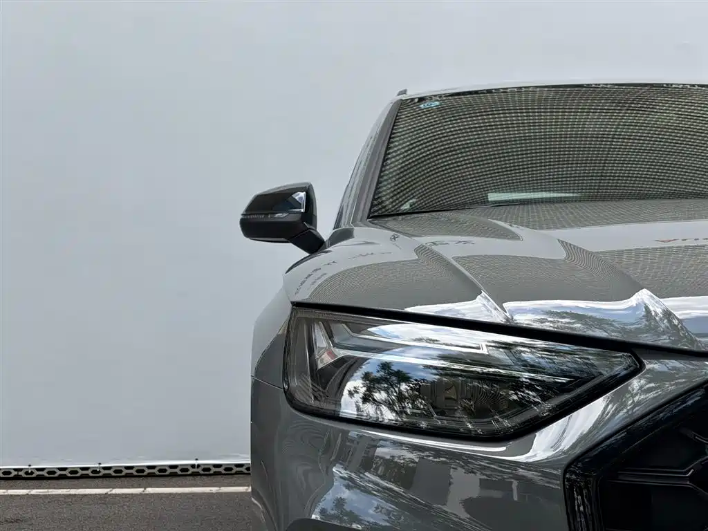 Audi Q5L 2025 45 40 TFSI Luxury