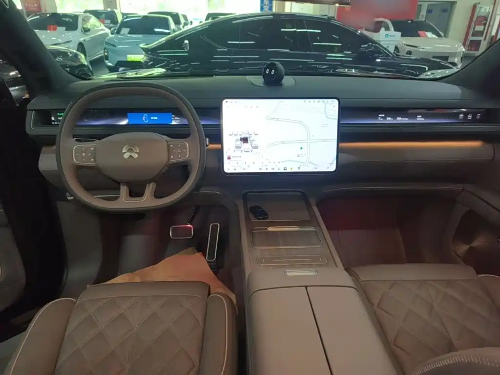 NIO ES8 — миниатюра 10