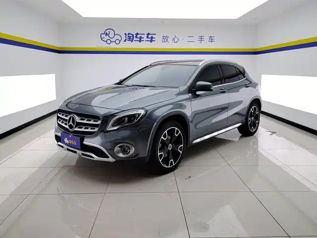 MERCEDES-BENZ GLA 2017