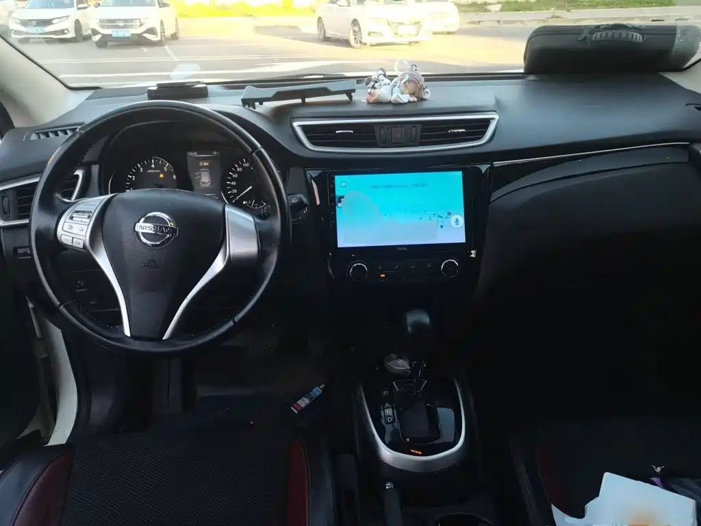 Nissan Qashqai — миниатюра 5