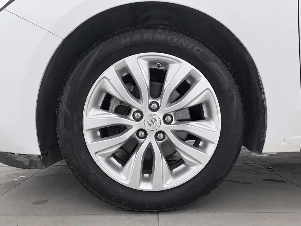 Buick Excelle — миниатюра 17