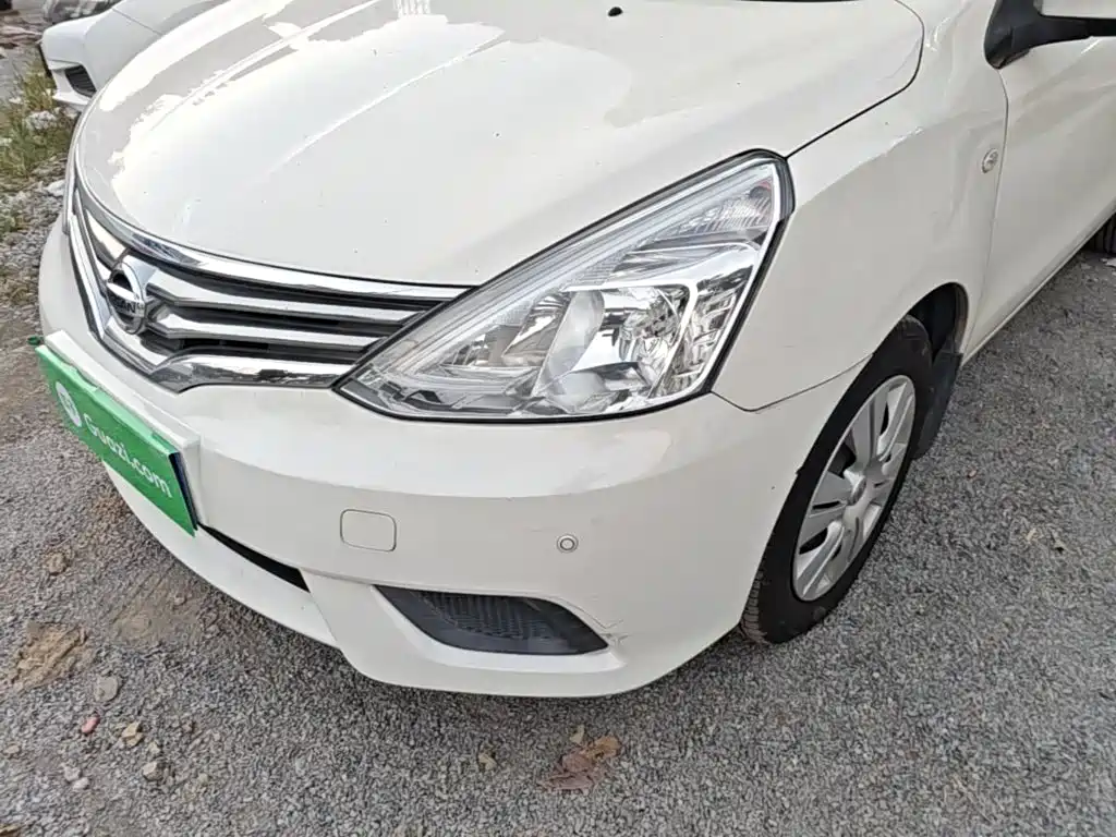 Nissan Livina — миниатюра 24