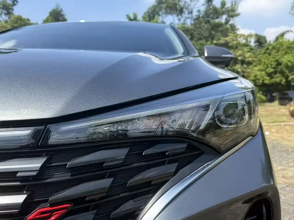 Changan Eado — миниатюра 4