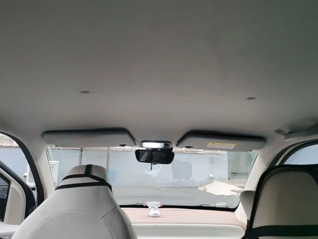 Wuling MINIEV — миниатюра 15