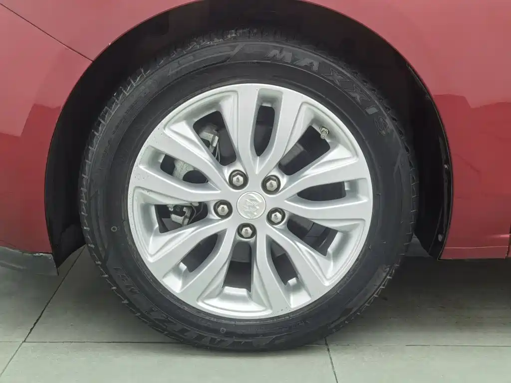 Buick Excelle — миниатюра 17