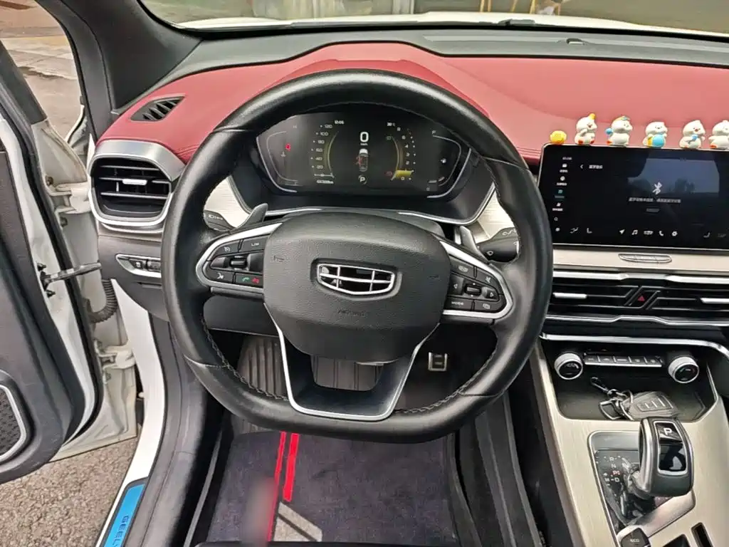 Geely Binyue — миниатюра 11