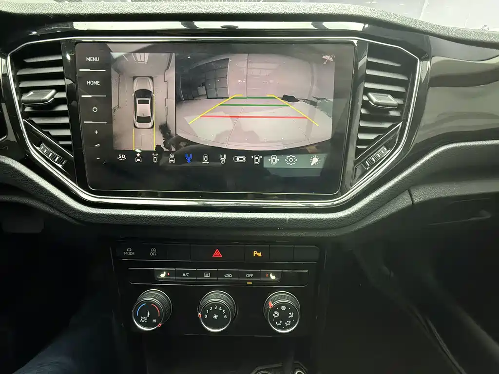 VOLKSWAGEN T ROC EXPLORING SONGS