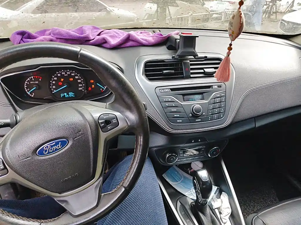 Ford Escort — миниатюра 6