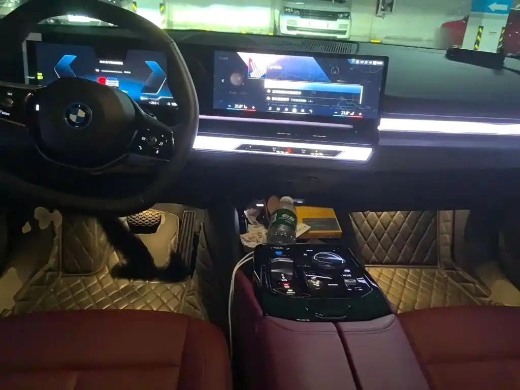 BMW i5 — миниатюра 5