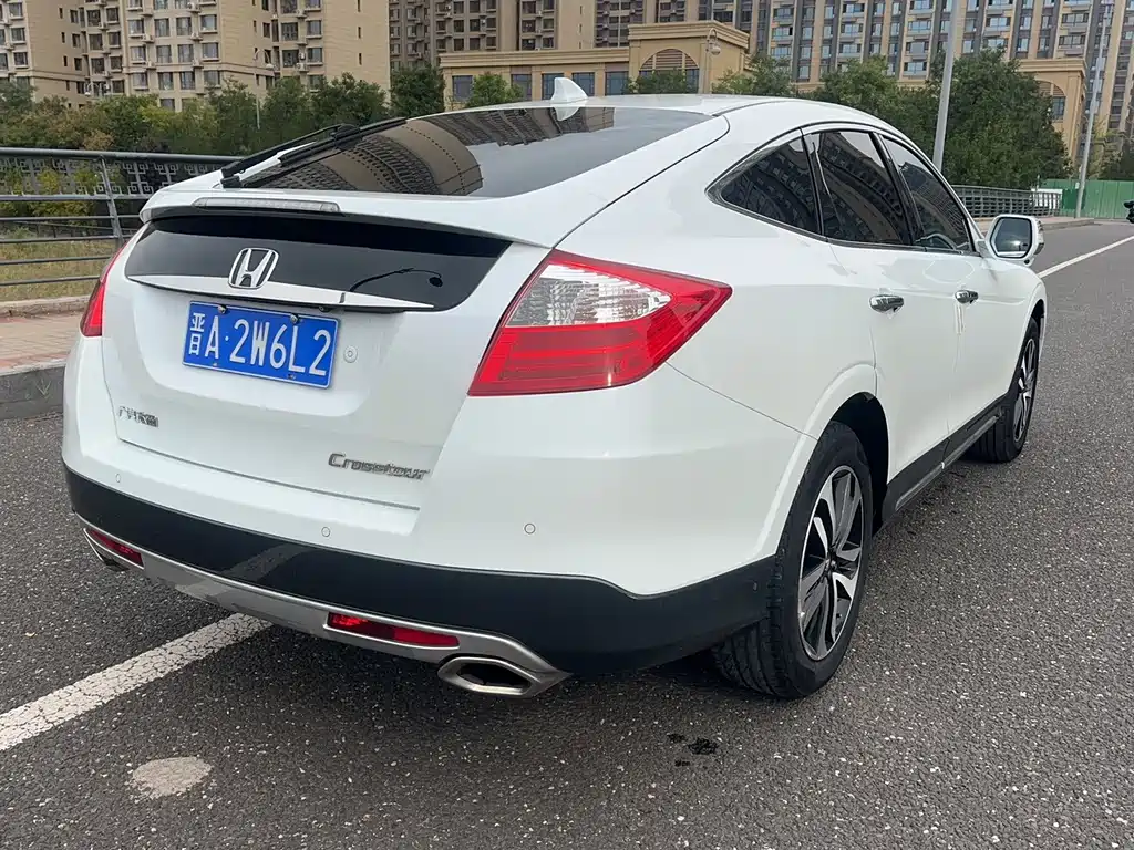 Honda Crosstour — миниатюра 7