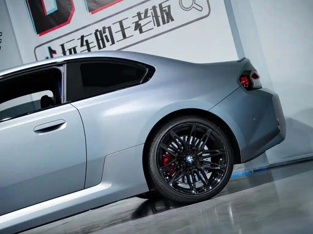 BMW M2 — миниатюра 8