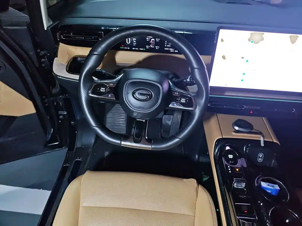 GAC Motor Trumpchi E8 PHEV — миниатюра 11