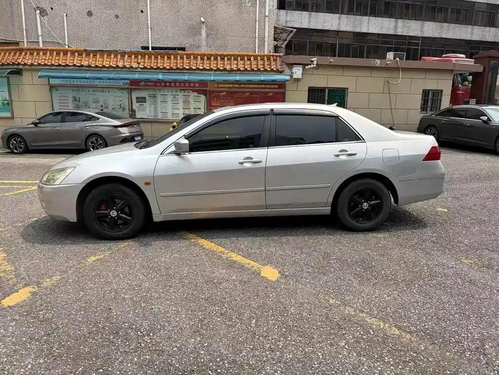 Honda Accord 2007 2.0L AT Comfort