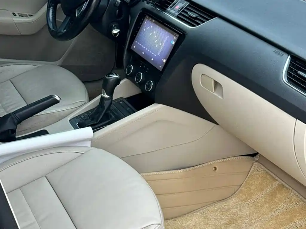 Skoda Octavia — миниатюра 5