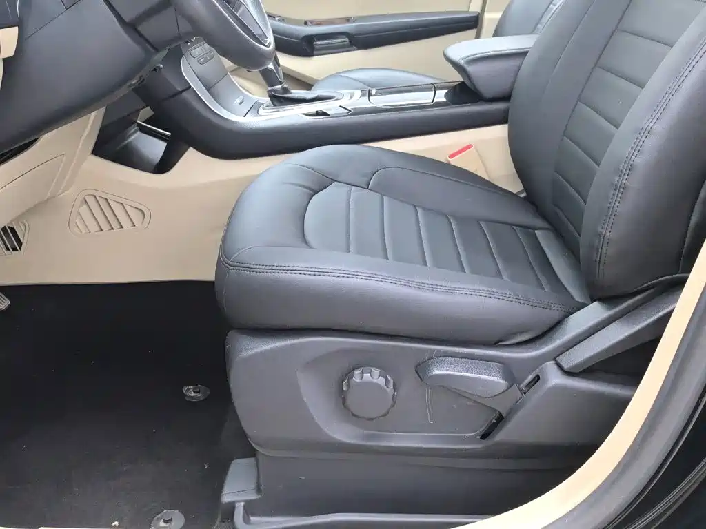 Ford Edge — миниатюра 20