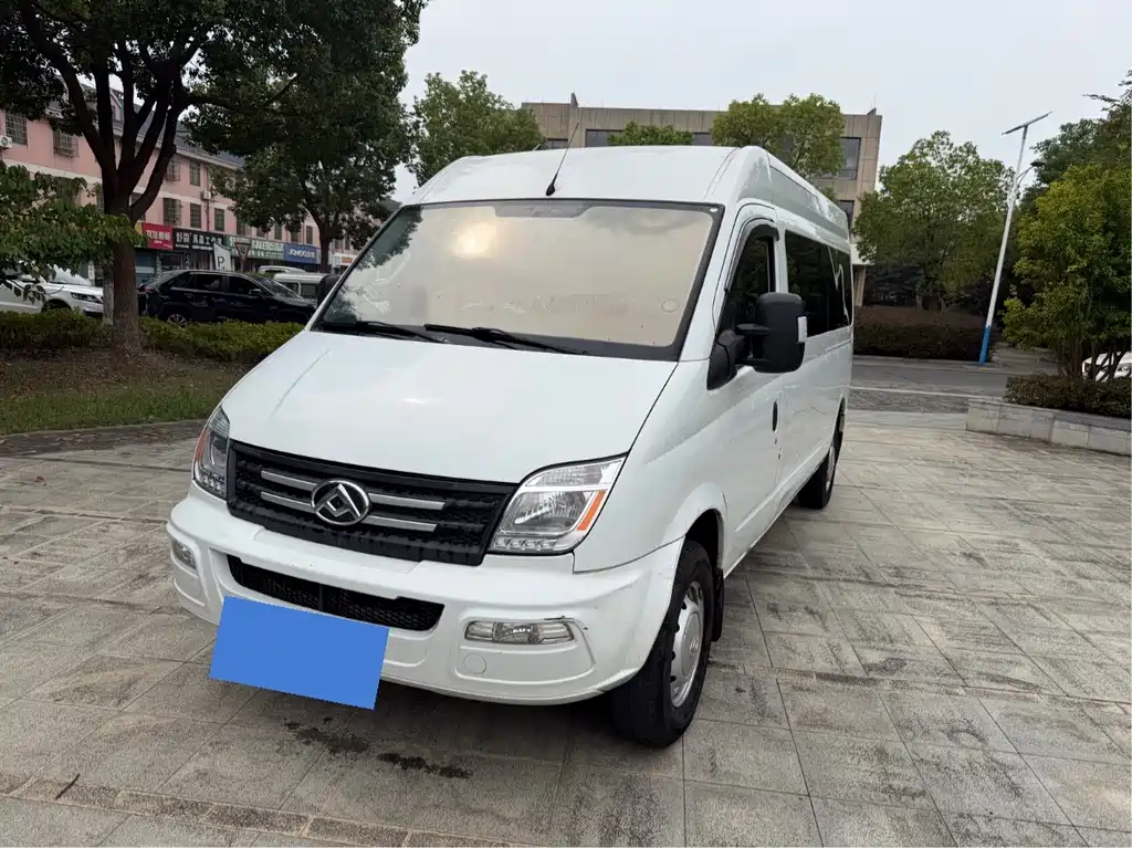 MAXUS V80