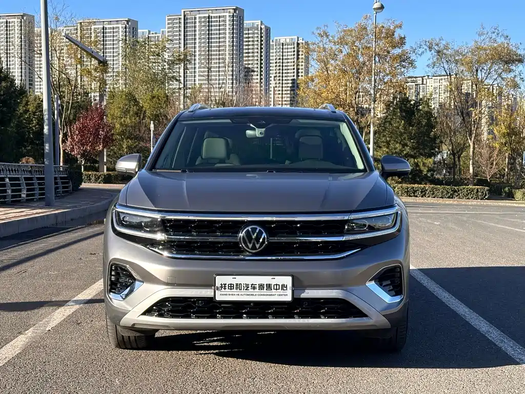 Volkswagen Viloran 2022 530TSI Flagship Pro 6 мест