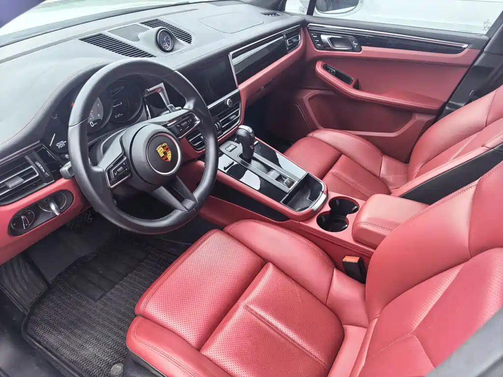 Porsche Macan — миниатюра 5