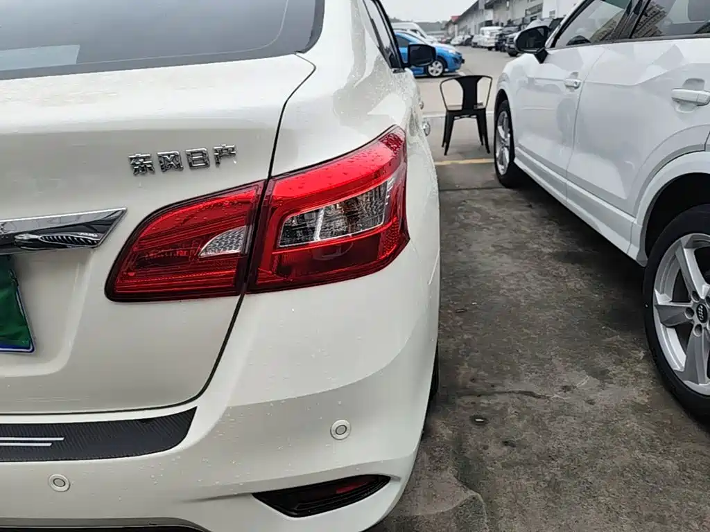 Nissan Sylphy — миниатюра 8