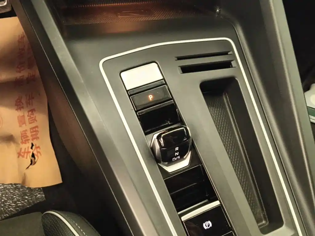 Volkswagen Golf — миниатюра 14