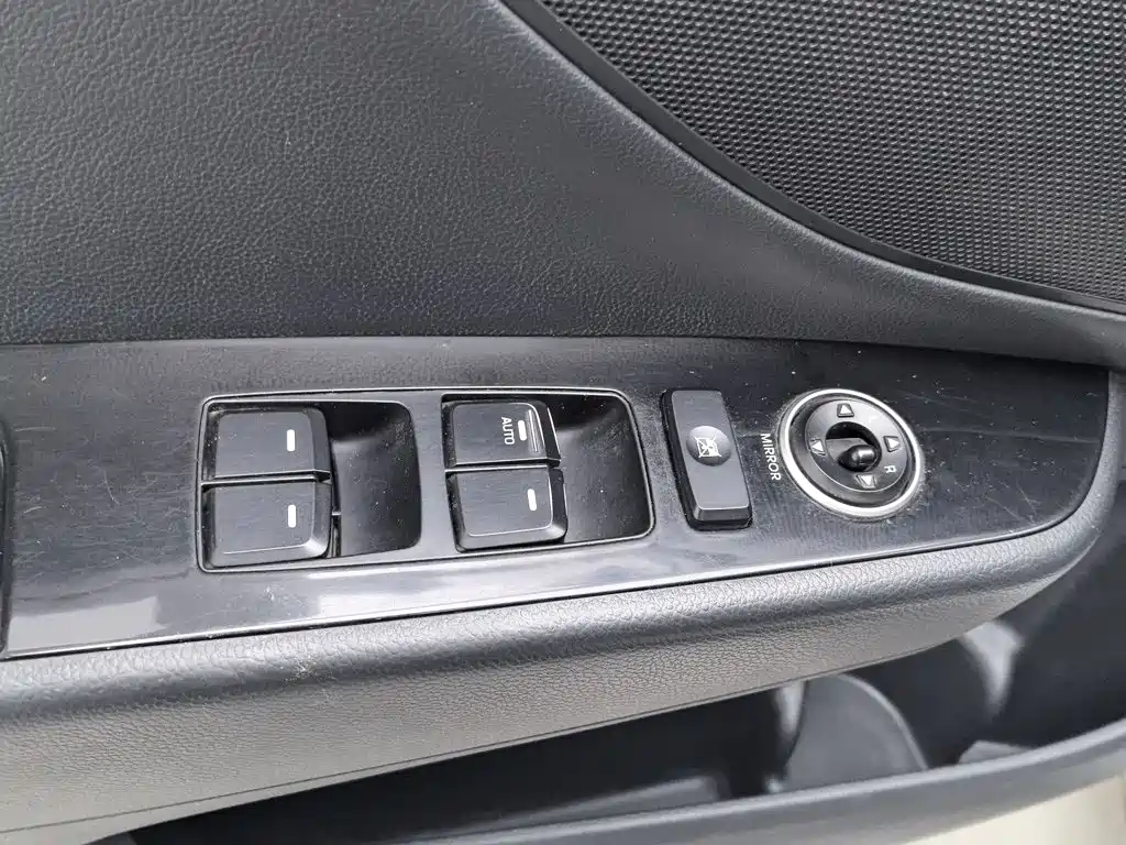 Hyundai Mistra — миниатюра 9