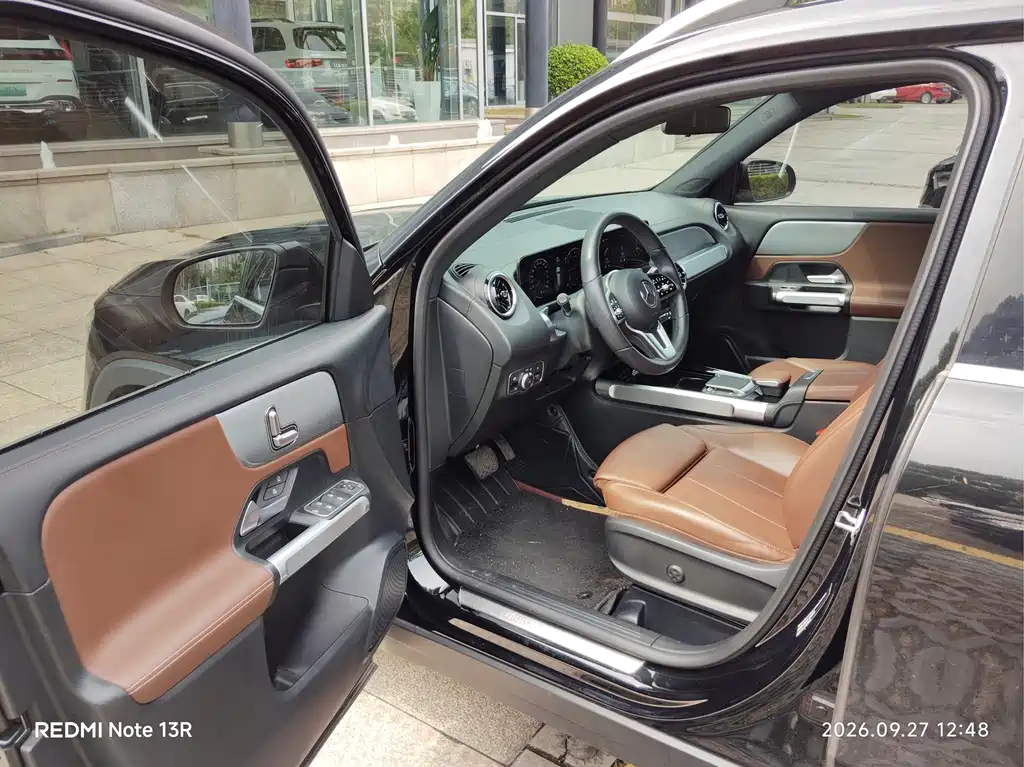 Mercedes-Benz GLB — миниатюра 12