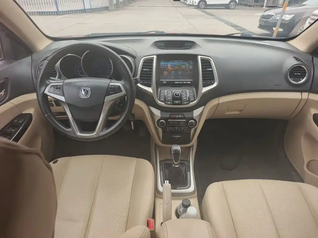 Changan Eado — миниатюра 10